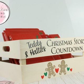 Gingerbread Christmas Eve crate: listing photo 2