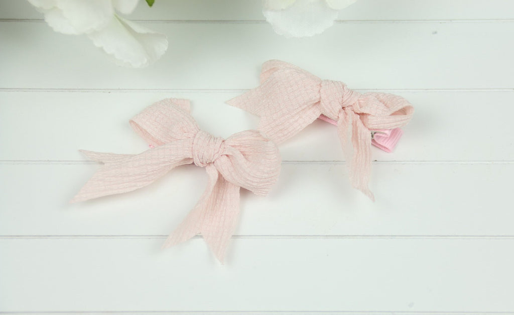 Girls Boutique - Crinkle Fabric Bow Clips